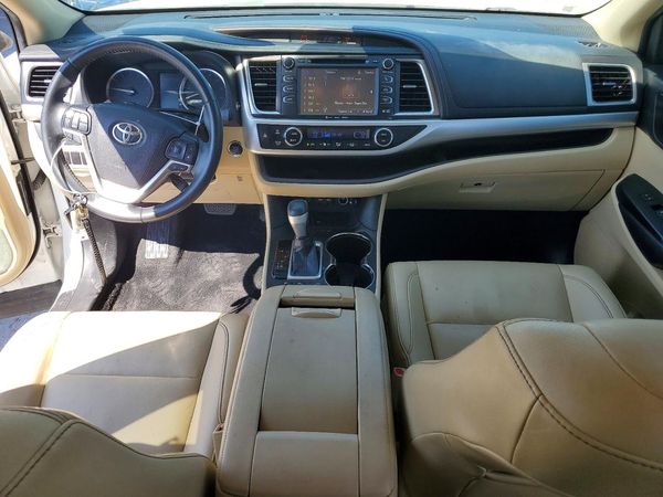2019 TOYOTA HIGHLANDER SE/XLE