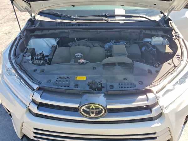 2019 TOYOTA HIGHLANDER SE/XLE