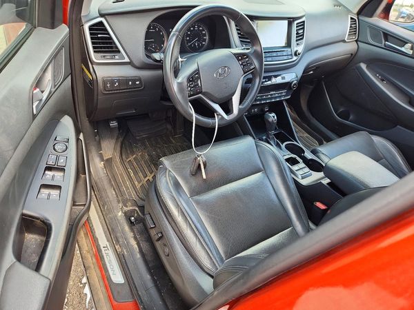 2016 HYUNDAI TUCSON