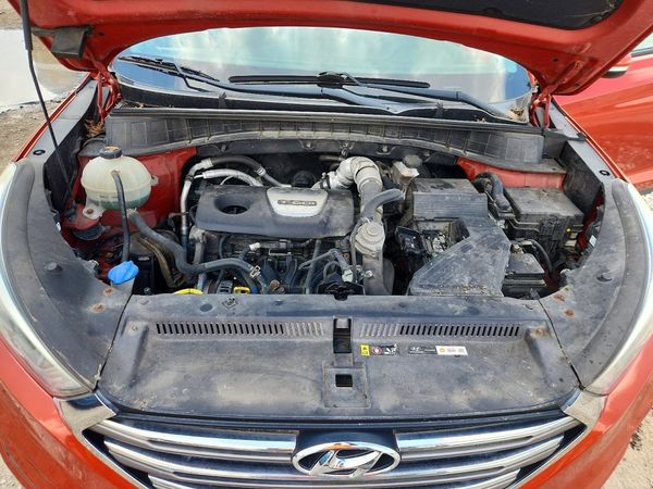 2016 HYUNDAI TUCSON