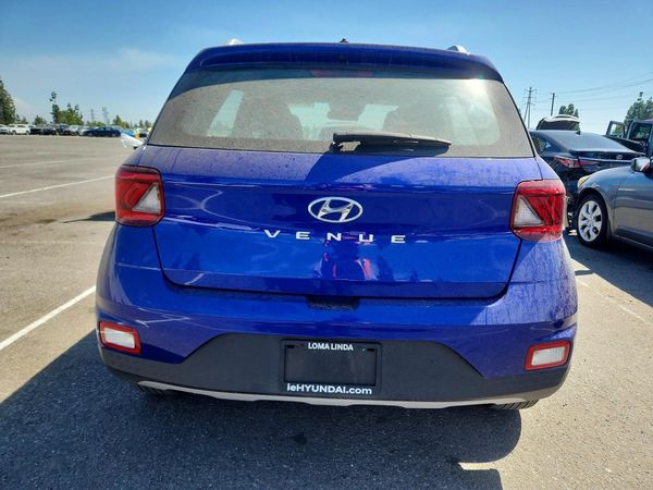 2025 HYUNDAI VENUE