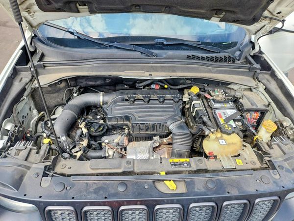 2020 JEEP RENEGADE Latitude, Longitude