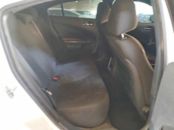 2012 DODGE CHARGER SE