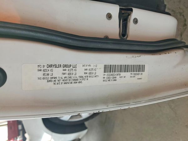 2012 DODGE CHARGER SE