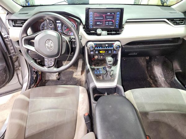 2022 TOYOTA RAV4 XLE
