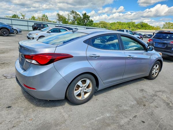 2015 HYUNDAI ELANTRA GLS(Middle)
