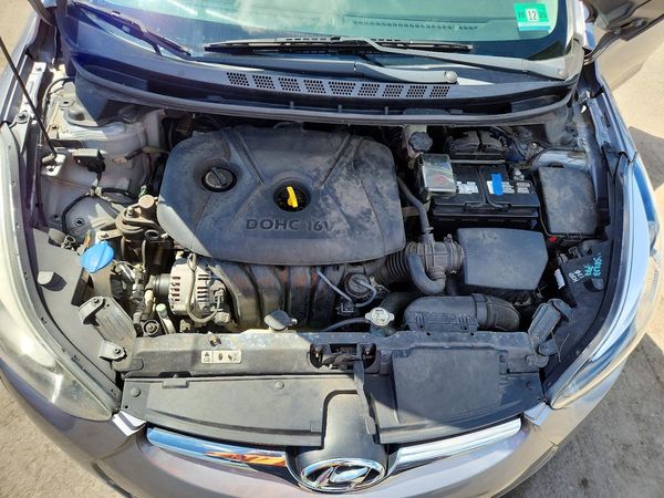 2015 HYUNDAI ELANTRA GLS(Middle)
