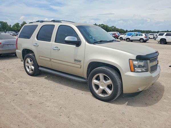 2013 CHEVROLET TAHOE LT — Passenger 3/4