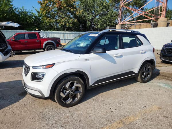2024 HYUNDAI VENUE SEL / Limited — Front 3/4