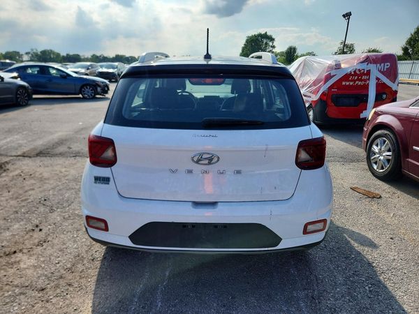2024 HYUNDAI VENUE SEL / Limited — DIRR