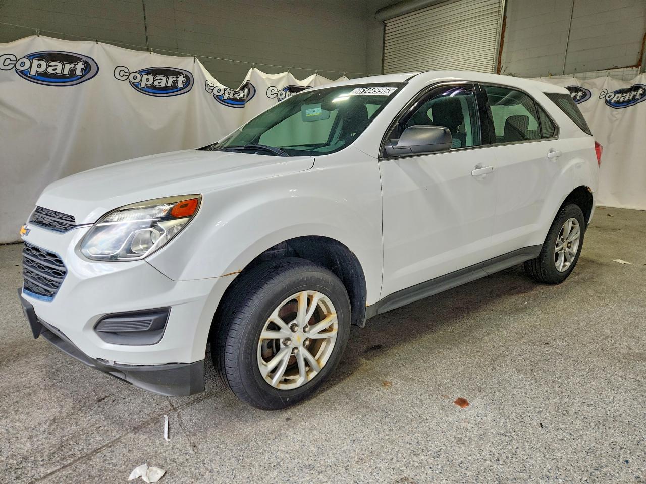 2017 CHEVROLET EQUINOX LS — Front 3/4