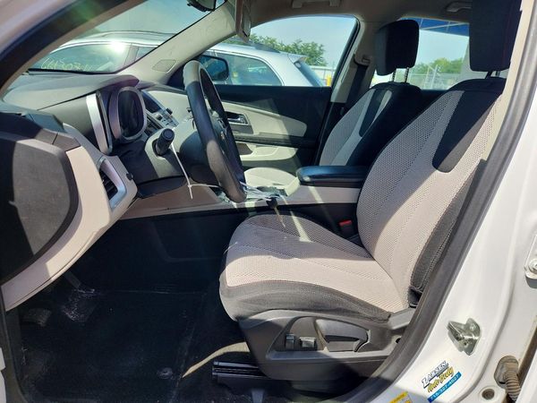 2017 CHEVROLET EQUINOX LS — DENT
