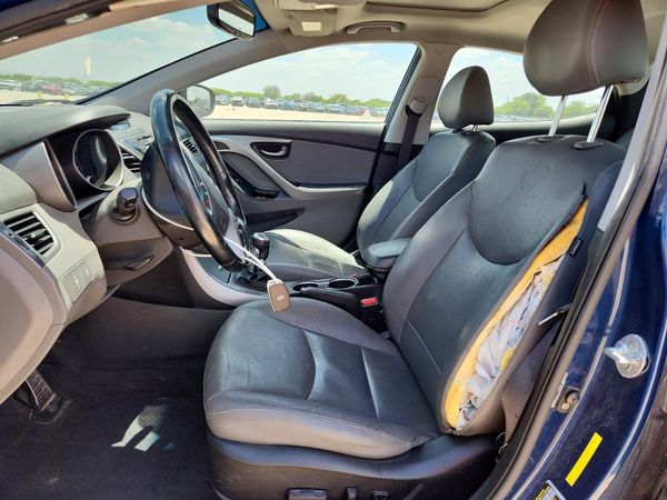 2014 HYUNDAI ELANTRA