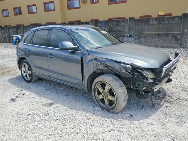 2012 AUDI Q5