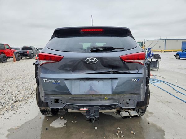 2016 HYUNDAI TUCSON