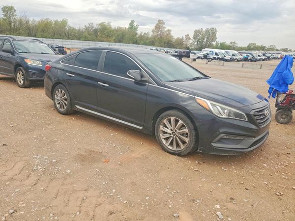 2015 HYUNDAI SONATA — Passenger 3/4