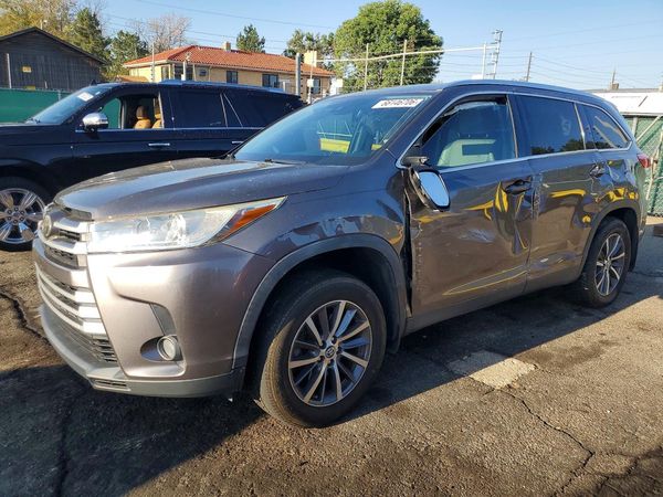 2019 TOYOTA HIGHLANDER