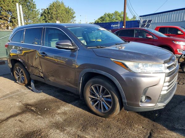 2019 TOYOTA HIGHLANDER
