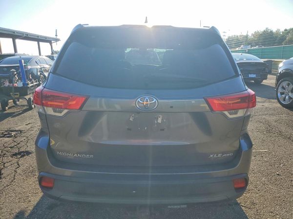 2019 TOYOTA HIGHLANDER