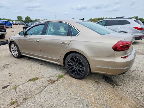 2017 VOLKSWAGEN PASSAT