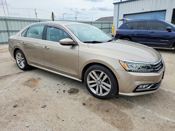 2017 VOLKSWAGEN PASSAT