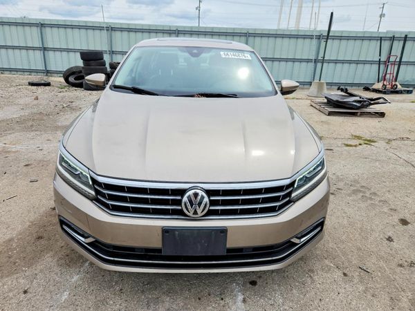 2017 VOLKSWAGEN PASSAT