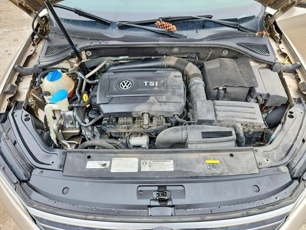 2017 VOLKSWAGEN PASSAT