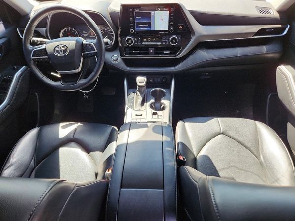 2022 TOYOTA HIGHLANDER