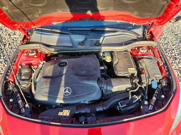 2016 MERCEDES-BENZ CLA-CLASS CLA250 — Engine bay