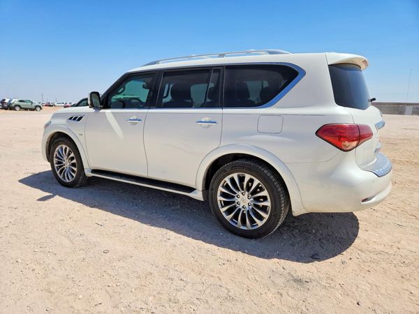 2017 INFINITI QX80