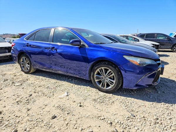 2015 TOYOTA CAMRY