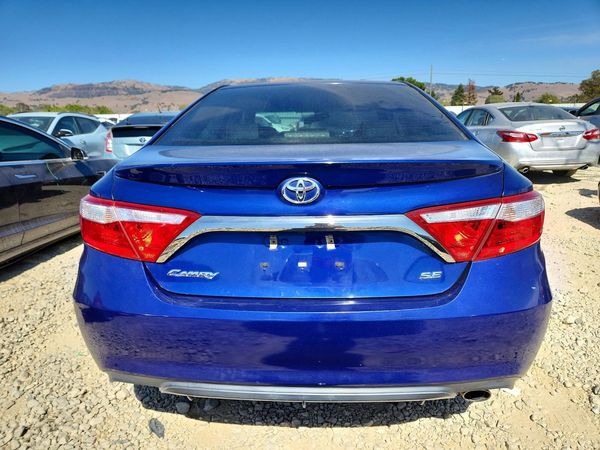2015 TOYOTA CAMRY