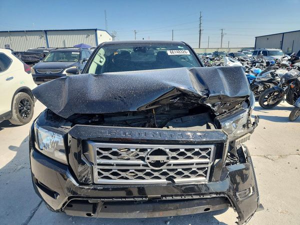 2022 NISSAN FRONTIER