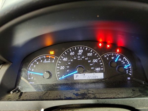 2014 TOYOTA CAMRY