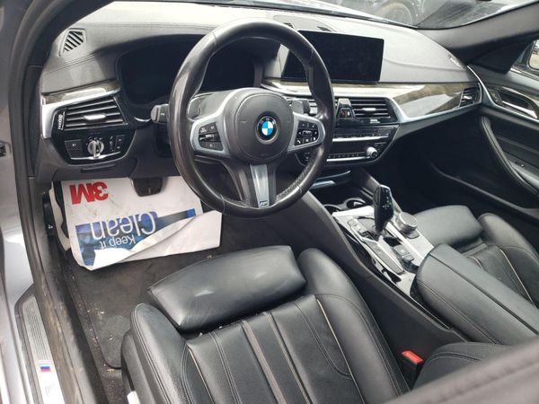 2020 BMW 530E