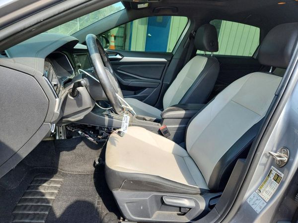 2021 VOLKSWAGEN JETTA S / SE / R-Line