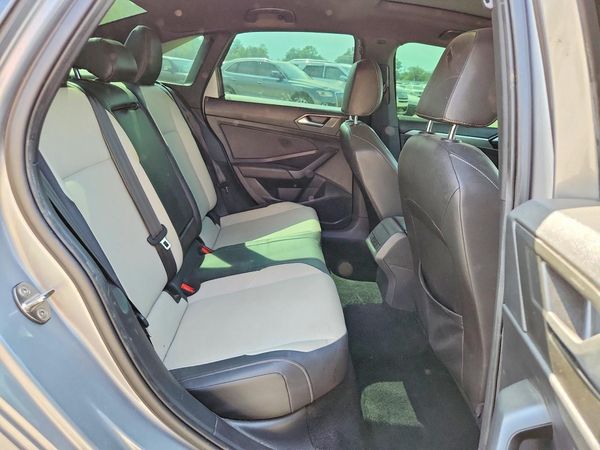 2021 VOLKSWAGEN JETTA S / SE / R-Line