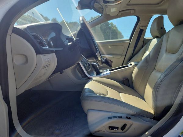 2013 VOLVO S60