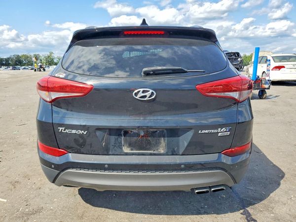 2016 HYUNDAI TUCSON