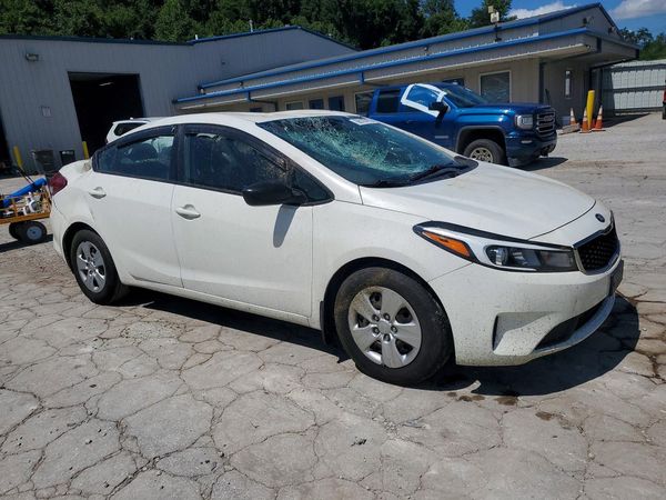 2018 KIA FORTE LX Base