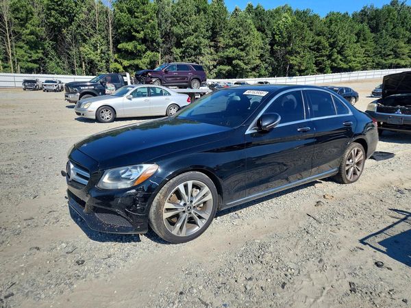 2017 MERCEDES-BENZ C C300