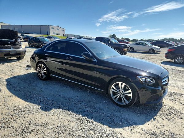 2017 MERCEDES-BENZ C C300