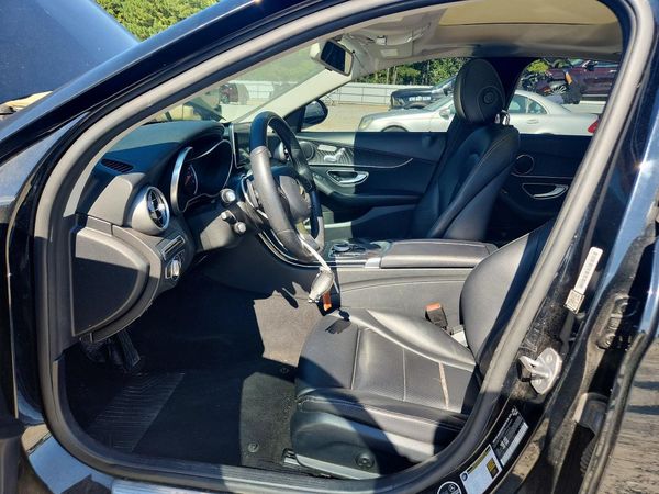 2017 MERCEDES-BENZ C C300