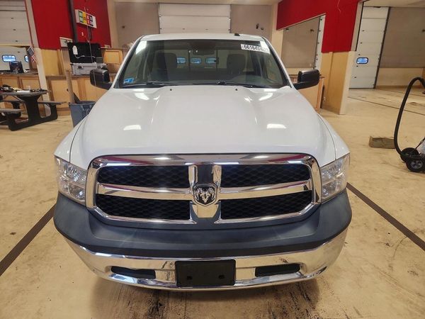 2014 RAM 1500 ST