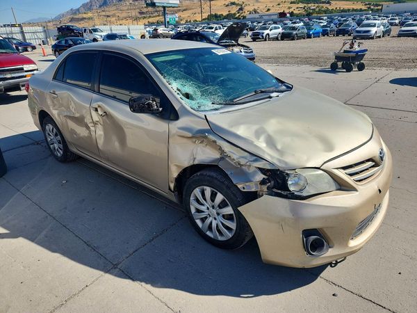 2013 TOYOTA COROLLA