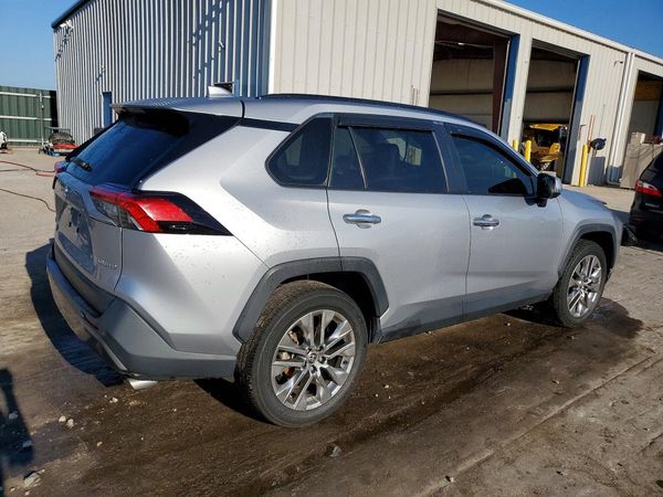 2021 TOYOTA RAV4 Limited