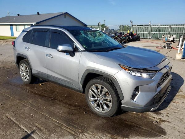 2021 TOYOTA RAV4 Limited