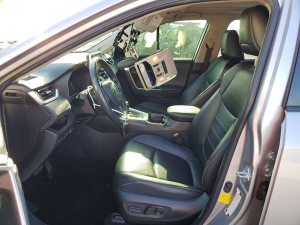 2021 TOYOTA RAV4 Limited