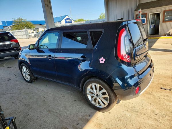 2017 KIA SOUL