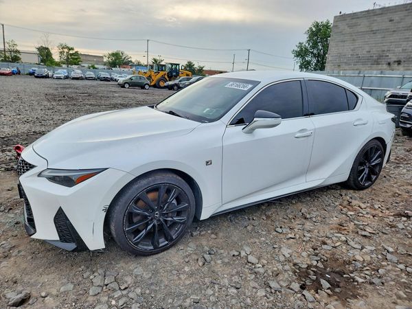 2021 LEXUS IS